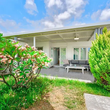 Beautiful Bungalow In Island Village Costa Adeje  Exterior photo